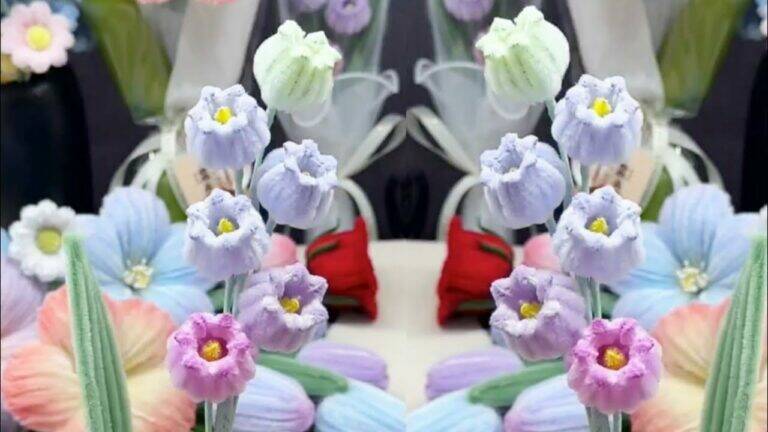 This simple technique transforms pipe cleaners into stunning lily flowers for your home décor…