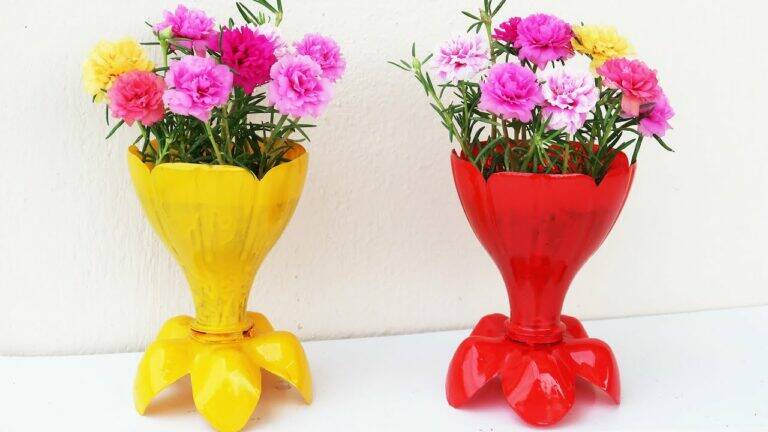 Transform plastic bottles into stunning flower pots that beautify your space instantly…