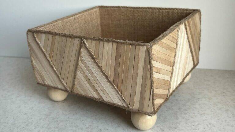 This simple trick transforms old shoe boxes into stunning décor pieces…