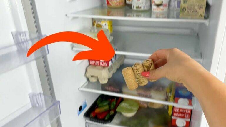 This simple trick turns wine corks into the ultimate fridge organizers…