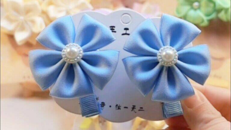 This simple flower hairpin tutorial transforms your old ribbons into stunning accessories…
