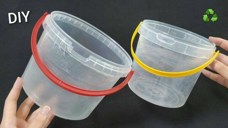 This simple method transforms a plastic bucket into a stunning storage solution…