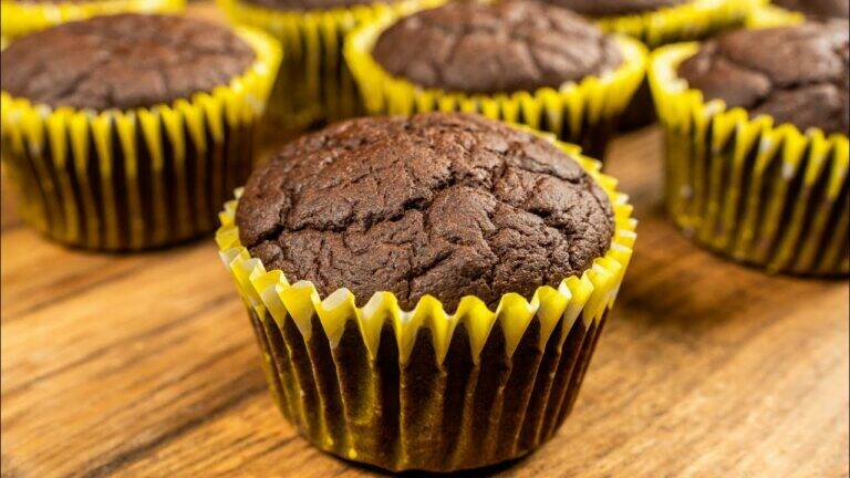 This simple recipe transforms just 3 ingredients into the healthiest muffins ever…