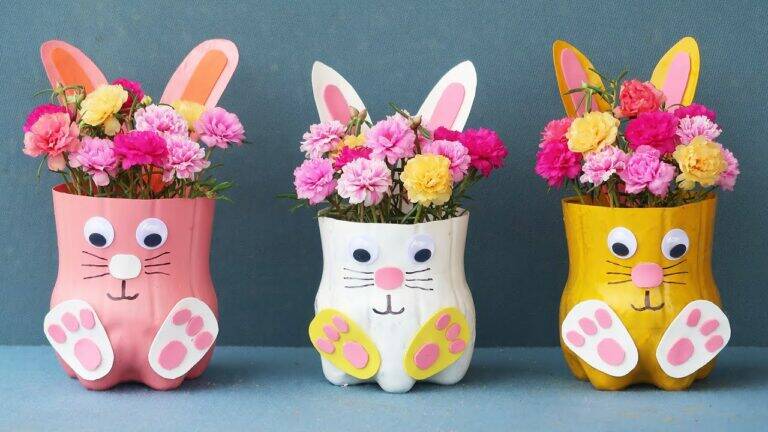 This forgotten trick transforms plastic bottles into stunning rabbit flower pots…