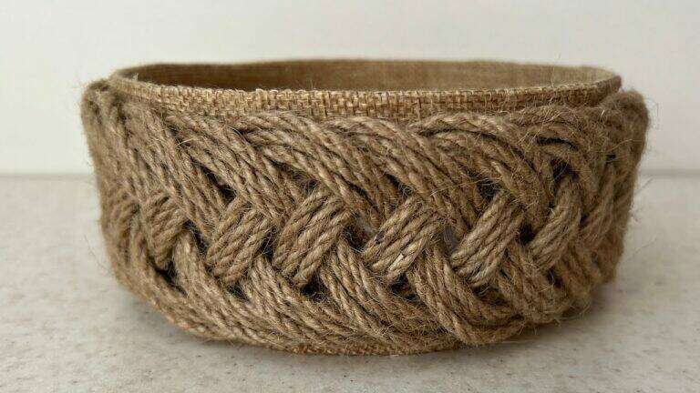 This simple weaving technique transforms plastic into stunning baskets…