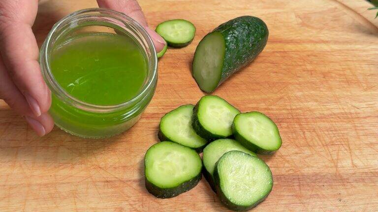 This forgotten trick transforms your skin with just five natural ingredients…