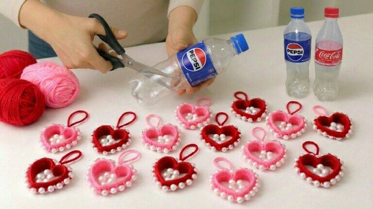 This simple technique turns plastic bottles into adorable gifts in just minutes…