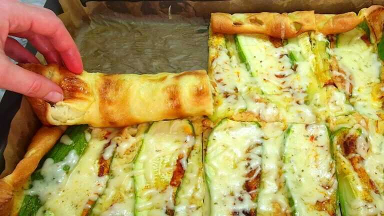 🥒 Cukinia lepsza niż pizza! Pieczona zapiekanka z serem bez smażenia