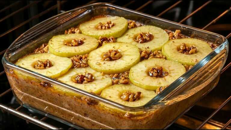 🍎 Bez dodatku cukru: wilgotne ciasto owsiane z bananem, jabłkami, orzechami i morelami