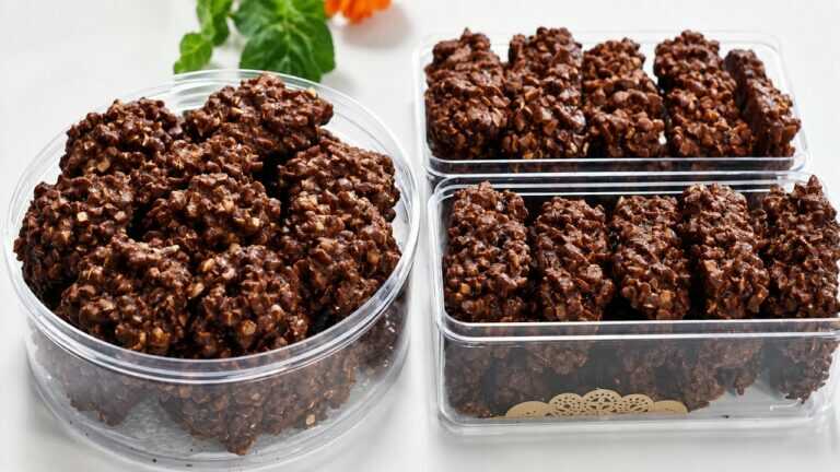 🍫 Chrupiące kakaowe ciasteczka bez mąki, czekolady i masła – z orzeszkami