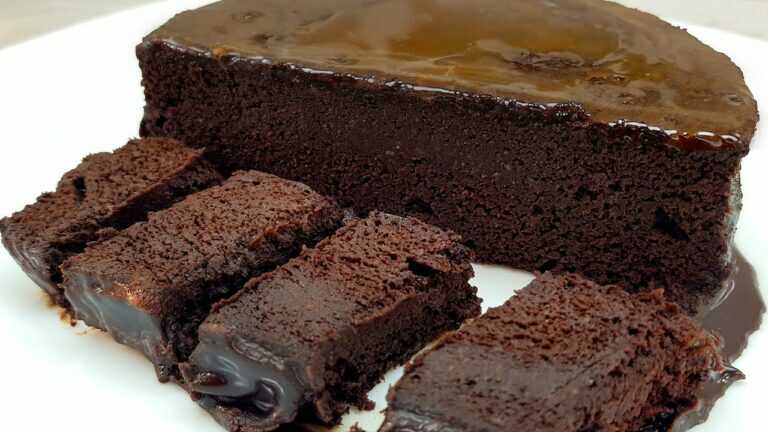🍫 Czekoladowe ciasto bez cukru i mąki! 5 minut w mikrofalówce