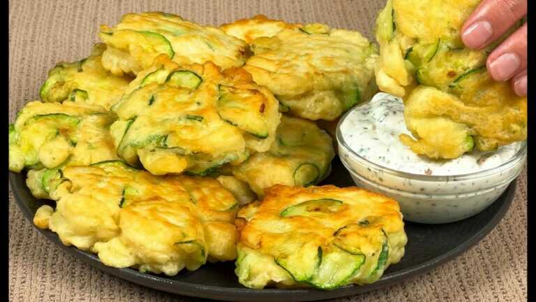 Si vous avez des courgettes, vous devez absolument essayer cette recette ! C’est un vrai délice ! ⭐