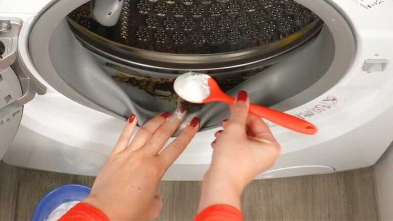 Servicetechniker packt aus: Dieser 1-Euro-Trick rettet jede Waschmaschine!