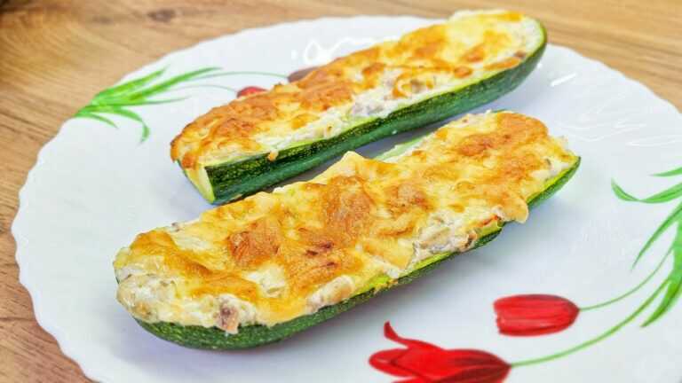Courgettes farcies du four. Vous ne ferez plus frire les courgettes! recettes fraîches