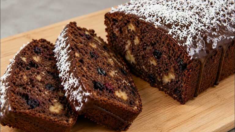 Avena, yogurt e cacao! Torta al cioccolato sana, senza farina né zucchero