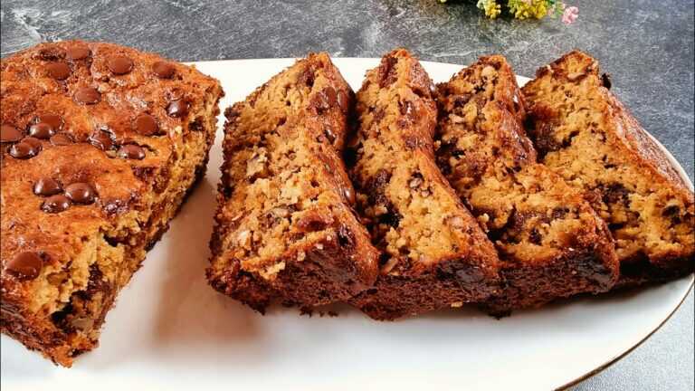 Prepara questa torta dietetica con avena, yogurt e uvetta!
