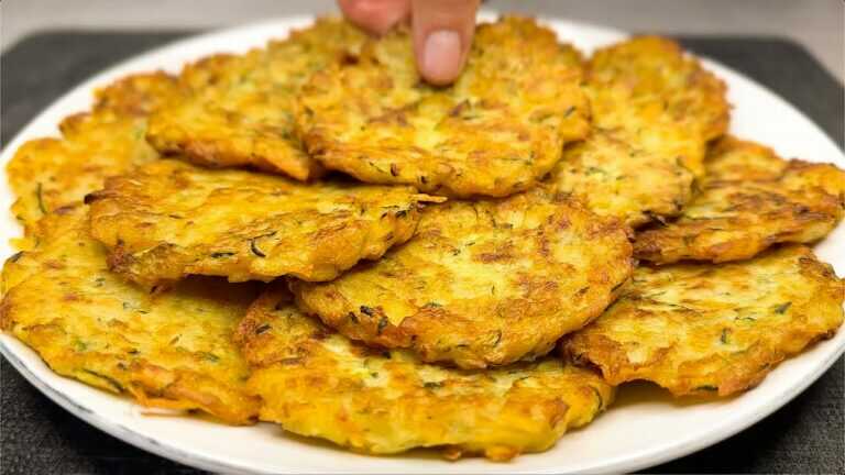 Questa ricetta ha fatto impazzire tutti! Basta grattugiare patate e zucchine