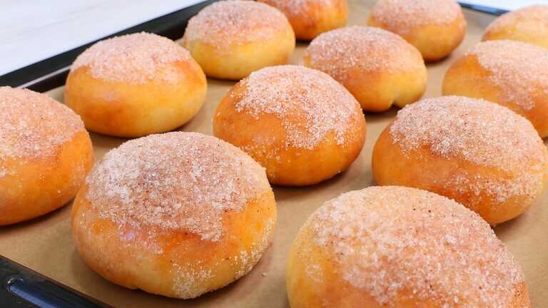 Mische Hüttenkäse mit Apfel! Leckere Frühstücksbrötchen in 10 Minuten! Ohne Hefe!