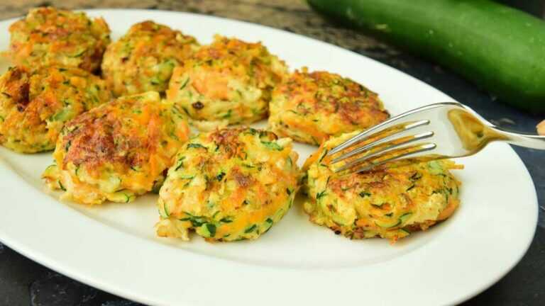 One Carrot and One Zucchini, No Flour: Zucchini Fritters Recipe