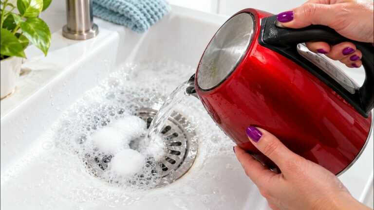 Mon mari a réparé notre douche bouchée sans plombier et GRATUITEMENT