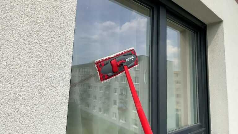 Im Frühling putze ich die Scheiben so. Ein Trick für glänzende Fenster ohne Streifen und Schlieren