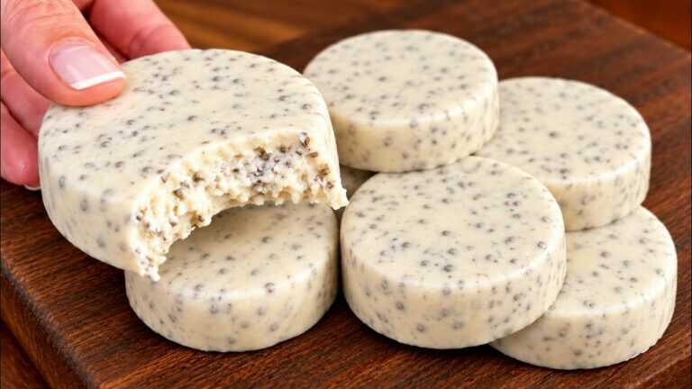 Prêt en 3 minutes ! Un dessert sain et riche en protéines à base de chia. Sans lactose ! SANS sucre
