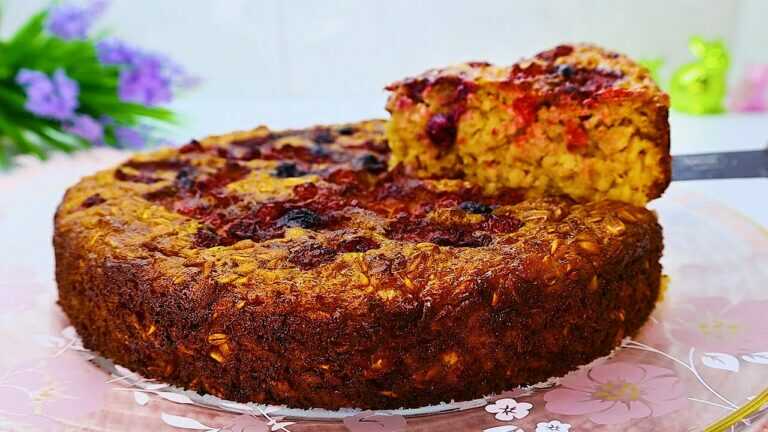 Prendi fiocchi d’avena e mele e prepara questa ricetta senza farina e zucchero