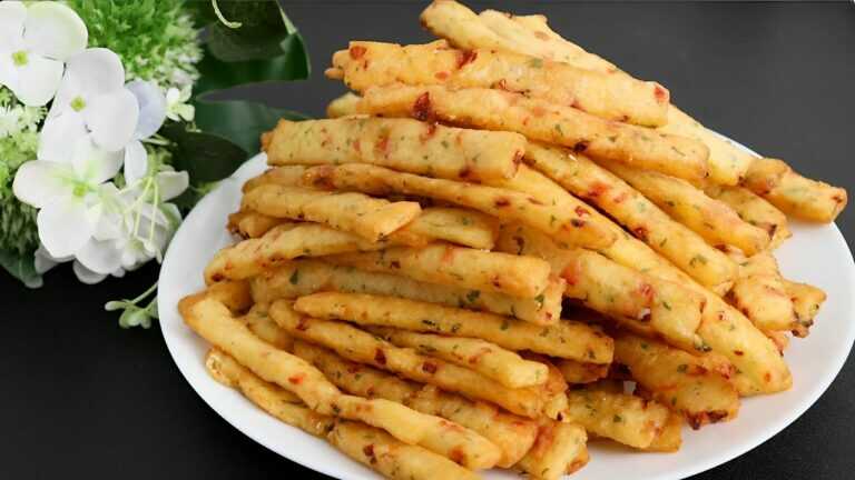 Hai 3 patate? Prepara questi bastoncini di patate croccanti! Così buoni che li preparo quasi ogni giorno